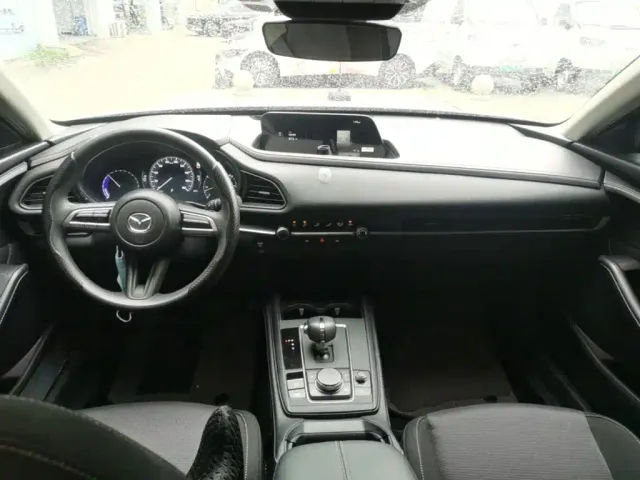 Mazda CX-30 EV — Фото автомобиля 9