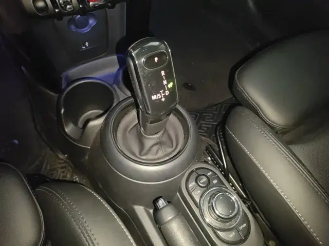 MINI Hatch — Фото автомобиля 13