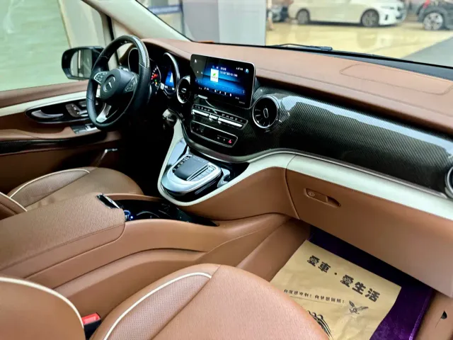 Mercedes-Benz V-Class — Фото автомобиля 7