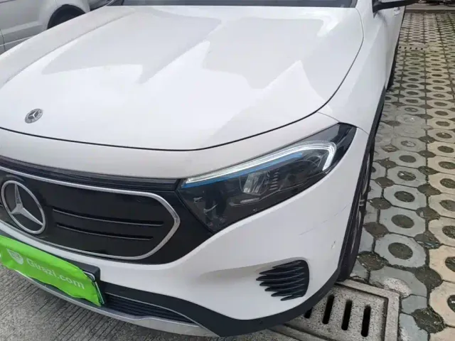 Mercedes-Benz EQB — Фото автомобиля 14