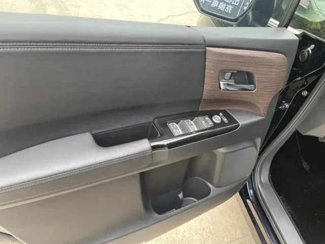 Honda Odyssey 2026 2.0L e:HEV Sharp·Intelligent Edition — Фото автомобиля 17