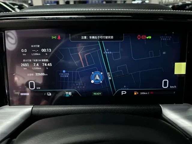GAC Trumpchi GS8 — Фото автомобиля 16
