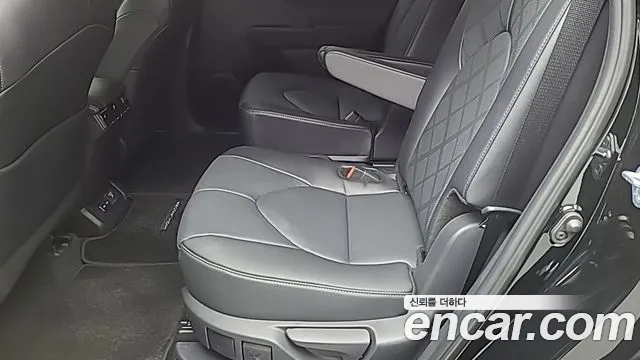 Toyota Highlander — Фото автомобиля 11