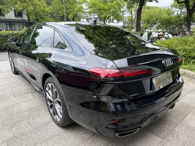 Audi A6L — Фото автомобиля 5