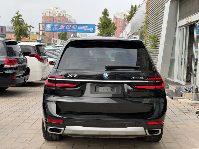 BMW X7 — Фото автомобиля 29