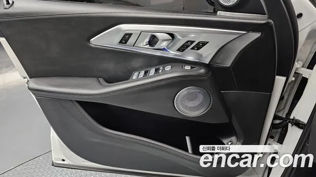 BMW XM — Фото автомобиля 23