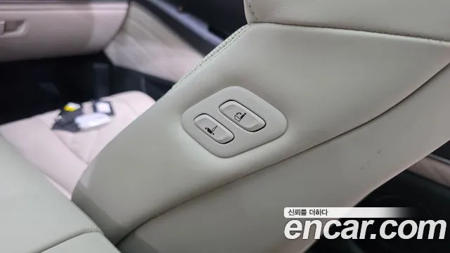 Genesis GV80 — Фото автомобиля 30