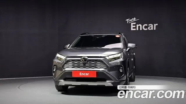 Toyota RAV4 5th Gen — Фото автомобиля 3