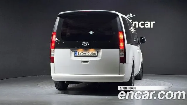 Hyundai Staria — Фото автомобиля 3