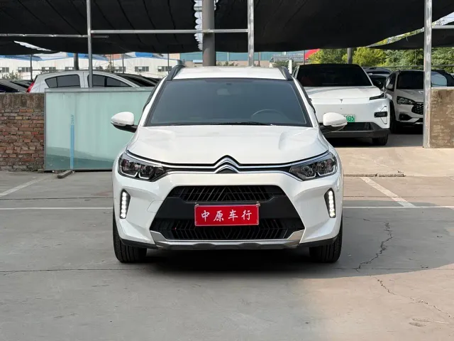 Citroen C3-XR — Фото автомобиля 2
