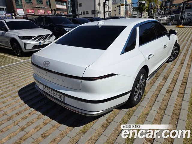 Hyundai Grandeur GN7 — Фото автомобиля 4