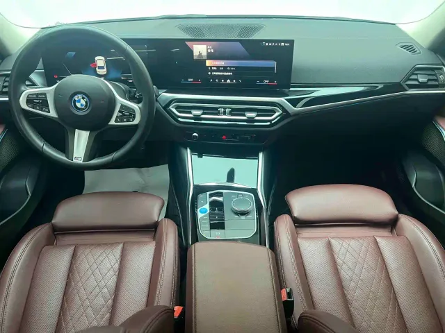 BMW BMW i3 2024 eDrive 35 L — Фото автомобиля 7