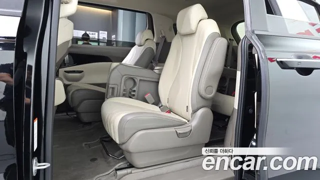 Kia Carnival 4th Gen — Фото автомобиля 17