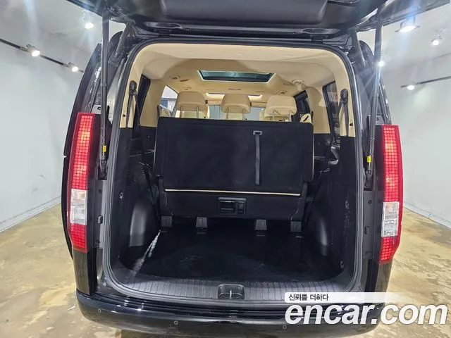 Hyundai Staria Staria — Фото автомобиля 18