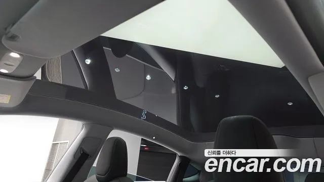 Tesla Model Y — Фото автомобиля 15