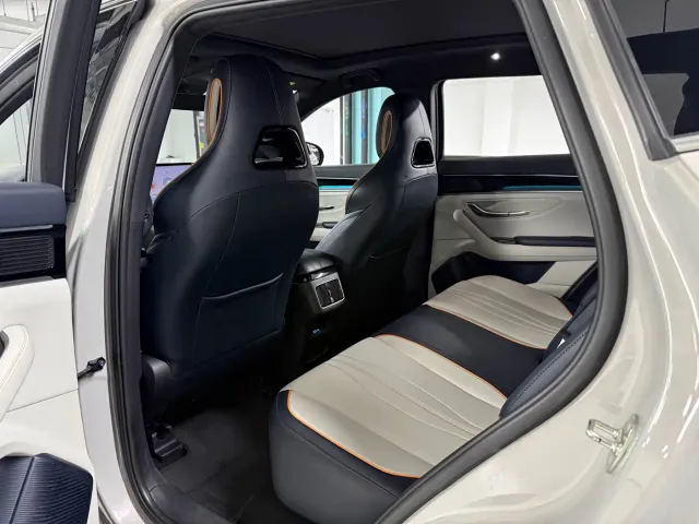 BYD Song PLUS — Фото автомобиля 8