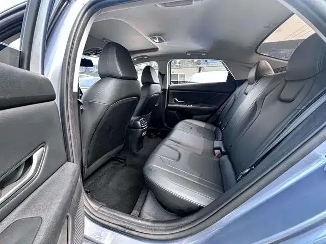 Hyundai Elantra 2023 1.5L CVT GLX Elite Edition — Фото автомобиля 14