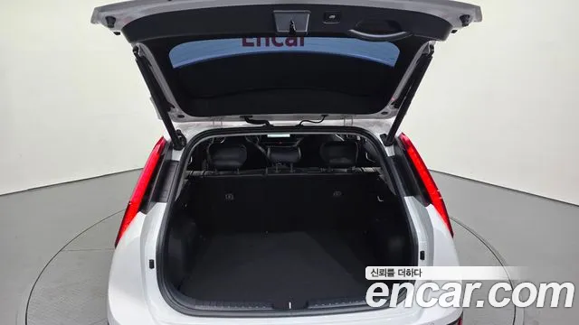 Kia Niro The All New — Фото автомобиля 20