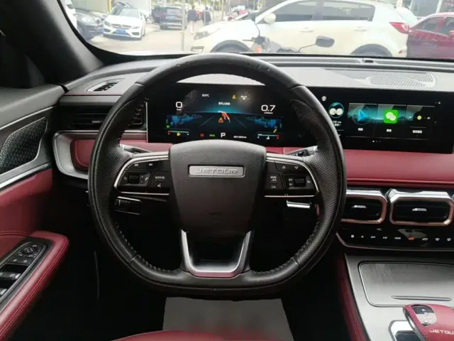 Jetour X70 Plus — Фото автомобиля 10