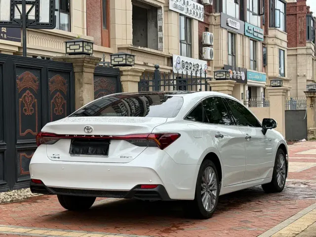 Toyota Avalon — Фото автомобиля 7