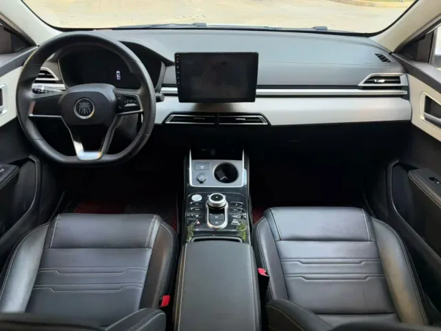BYD Qin — Фото автомобиля 4