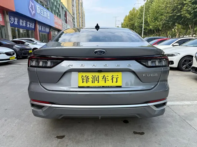 Ford Mondeo — Фото автомобиля 5