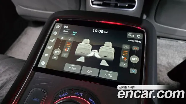 Genesis G90 Бензин 3.5 турбо AWD — Фото автомобиля 19