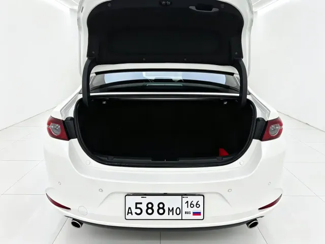 Mazda Axela — Фото автомобиля 21