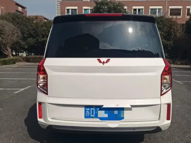 Wuling Zhengcheng — Фото автомобиля 3