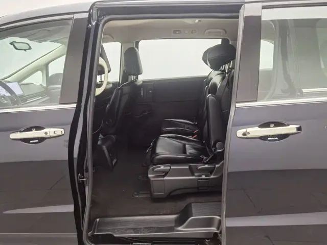 Honda Odyssey — Фото автомобиля 15