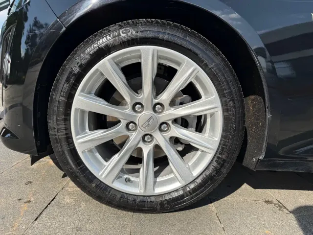 Cadillac CT5 — Фото автомобиля 13
