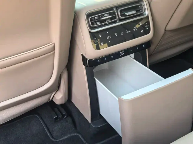 Li Auto i6 — Фото автомобиля 5