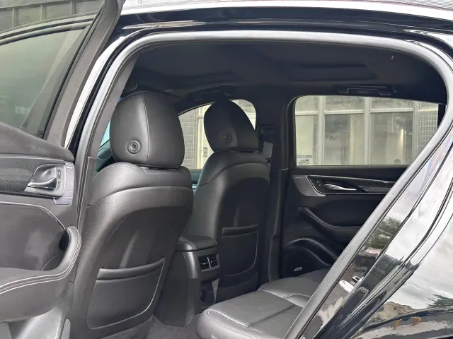 Cadillac CT5 — Фото автомобиля 11