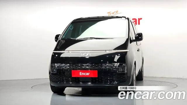 Hyundai Staria Staria L3.5 Tourer 9 мест — Фото автомобиля 3