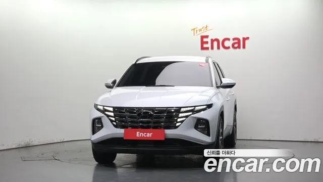 Hyundai Tucson Tucson (NX4) Дизель 2.0 2WD — Фото автомобиля 3