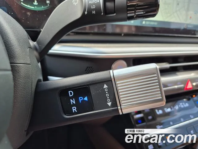 Hyundai Grandeur Grandeur (GN7) 2.5 Бензин 2WD — Фото автомобиля 14