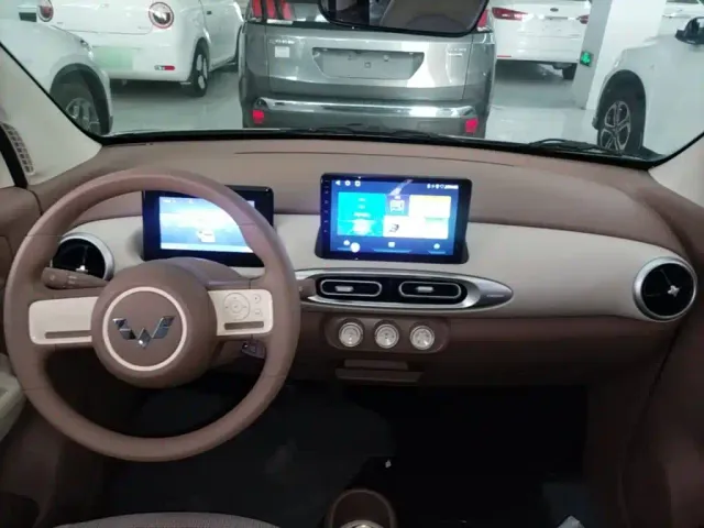 Wuling Hongguang Mini EV — Фото автомобиля 9