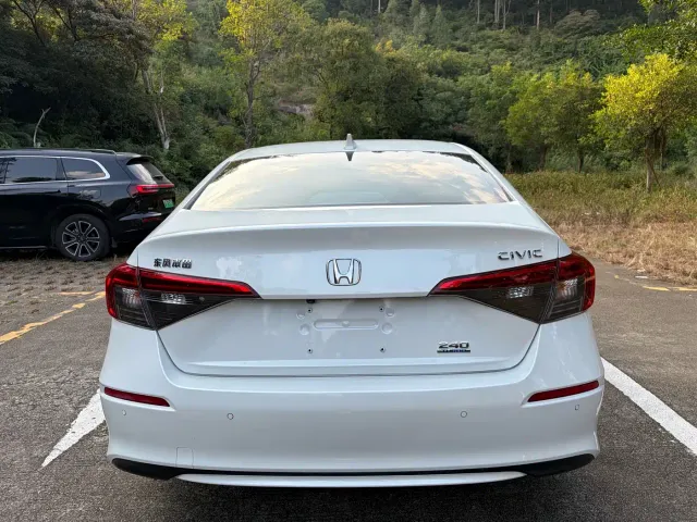 Honda Civic — Фото автомобиля 8