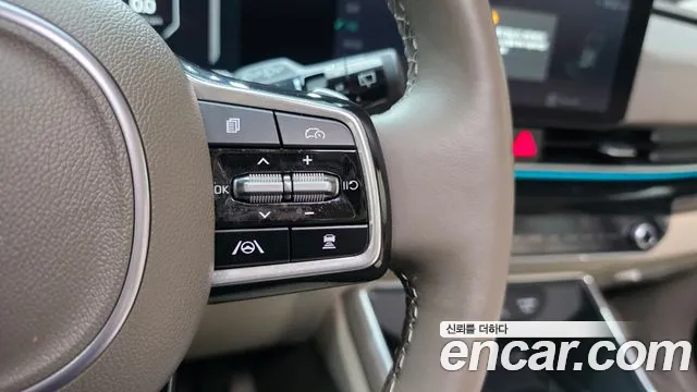 Kia Carnival Generation 4 — Фото автомобиля 22