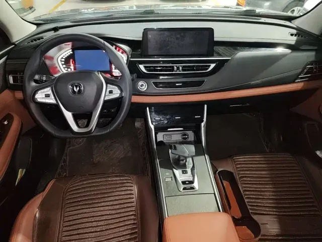 Changan CS75 — Фото автомобиля 9