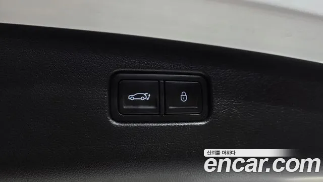 Genesis GV70 2.5T Бензин AWD — Фото автомобиля 15