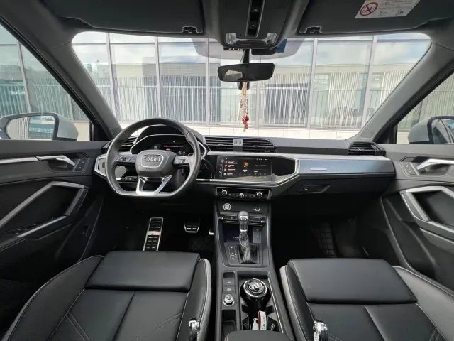 Audi Q3 — Фото автомобиля 12