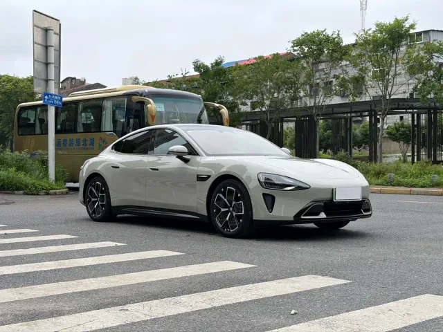 Xiaomi SU7 — Фото автомобиля 3