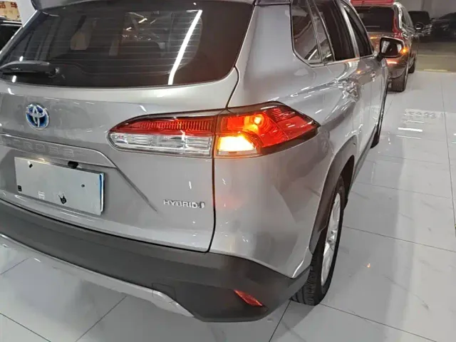 Toyota Corolla Cross — Фото автомобиля 7