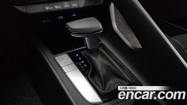 Hyundai Avante CN7 — Фото автомобиля 12