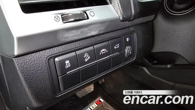 KG_Mobility_Ssangyong Rexton All Rexton Дизель 2.2 4WD — Фото автомобиля 28
