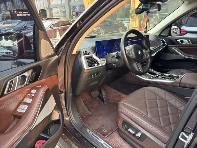 BMW X5 — Фото автомобиля 4