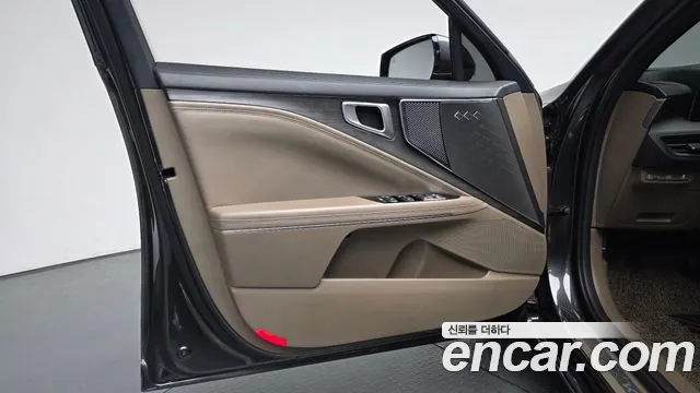 Kia K8 — Фото автомобиля 12