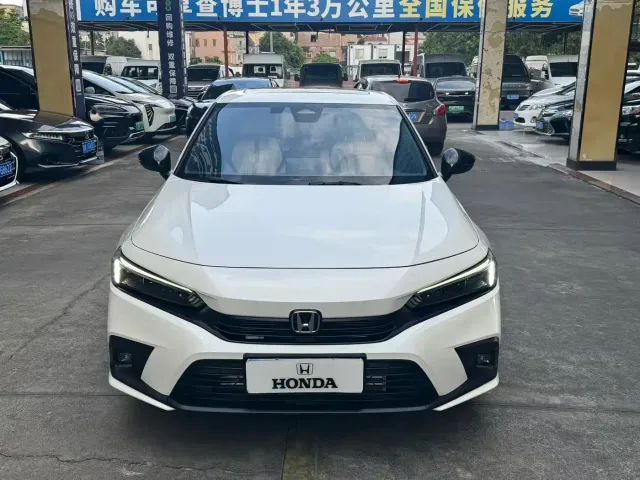 Honda Civic — Фото автомобиля 2