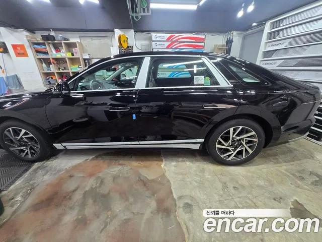 Hyundai Grandeur Grandeur (GN7) 2.5 Бензин 2WD — Фото автомобиля 4